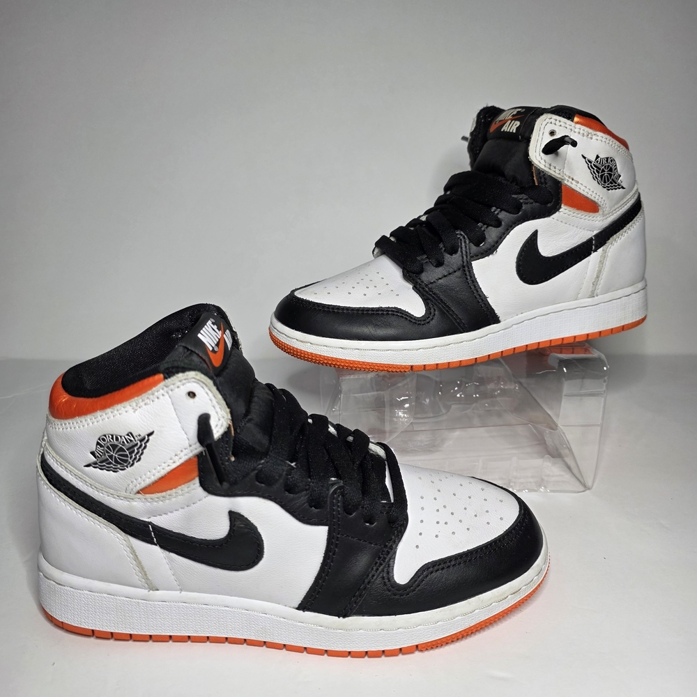 Nike Air Jordan 1 Retro High Black White Electro Orange Sneakers Youth 4y